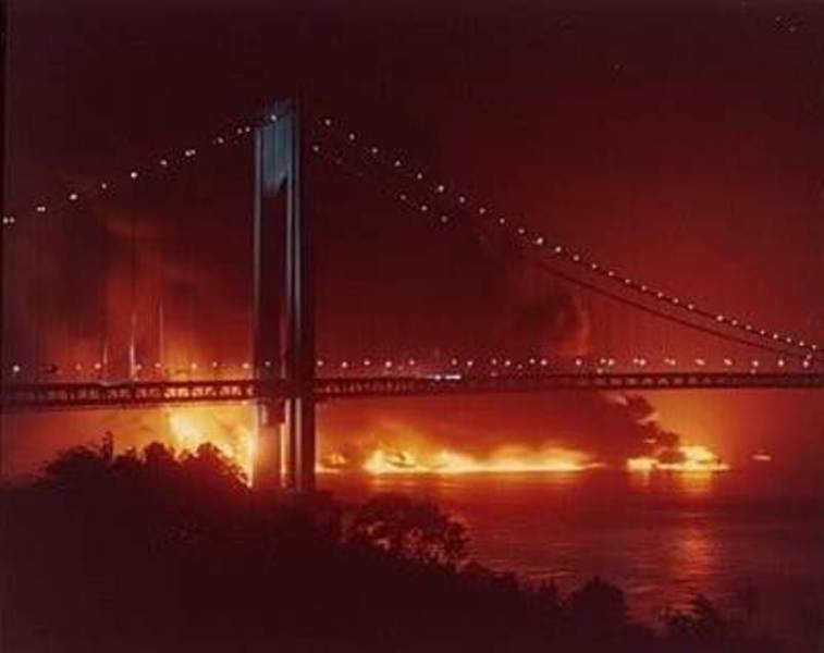 vz-bridge-fire-1973-2-757-600